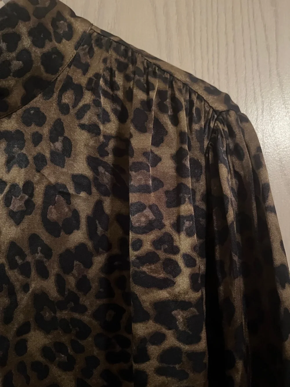 Zara Leopard Print Brown and Black Mock Neck Blouse - Picture 5 of 12